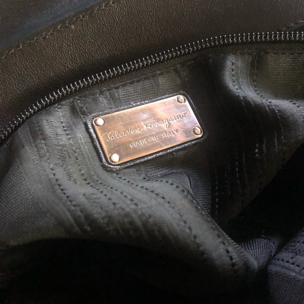 Salvatore Ferragamo Gancini Metal Fittings Leather Tote Bag. - Picture 9 of 16